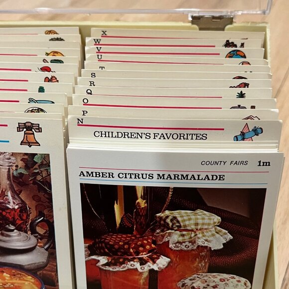 McCall's Great American Recipe Card Collection In Plastic Box Vintage - Picture 2 of 7
